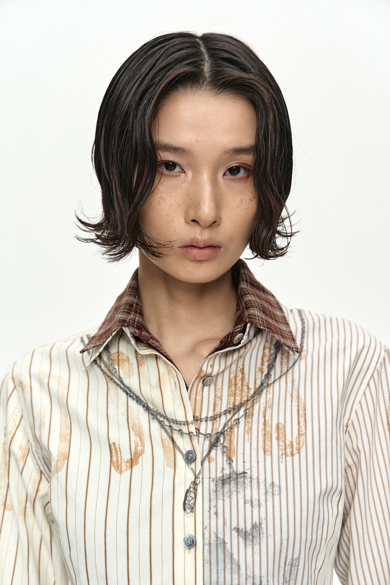 Andersson Bell Necklace & Choker Trompe-L'Oeil Graphic Shirt