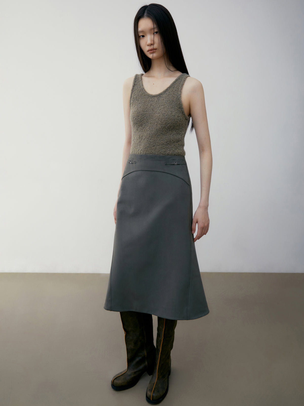 Low Classic Suede Mermaid Skirt Khaki