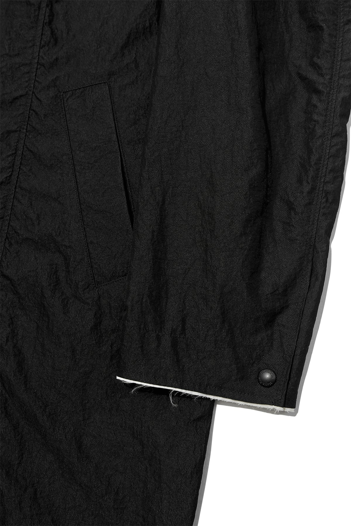 [matinkim] BACK LOGO POINT NYLON LONG COAT FOR MEN IN BLACK