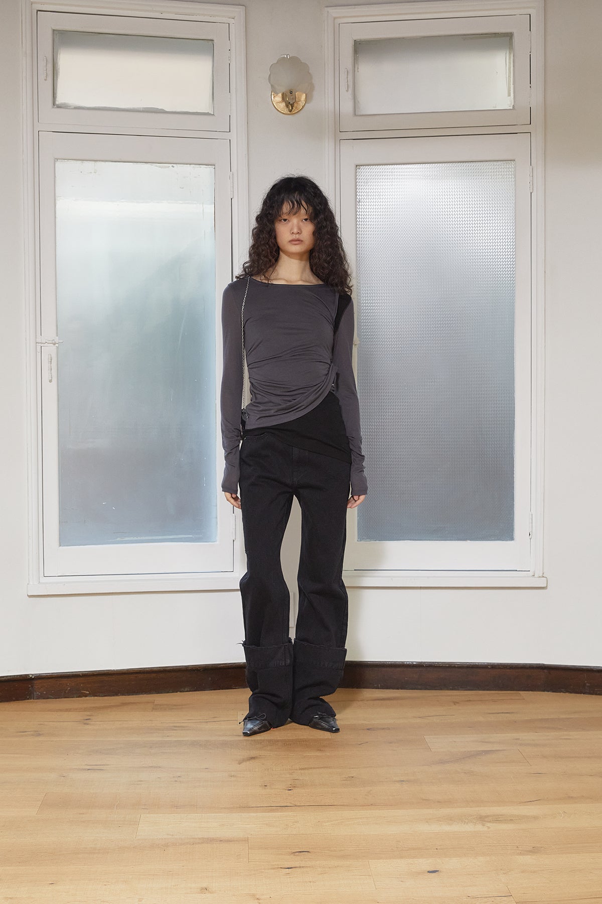 [matinkim] TURN UP DETAIL LAYERED TOP IN CHARCOAL