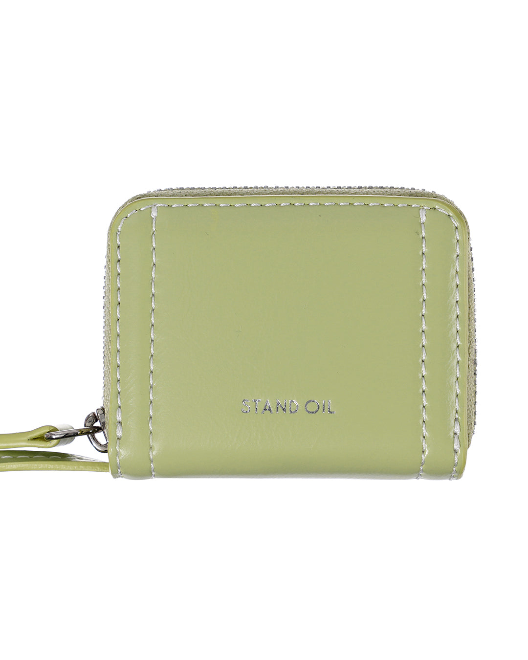 Post Pods · Basil

A modern and sleek pod-shaped bag, Basil is designed to be a versatile and practical accessory for daily use. With its spacious interior and adjustable shoulder strap, it's perfect for carrying all your essentials in style.