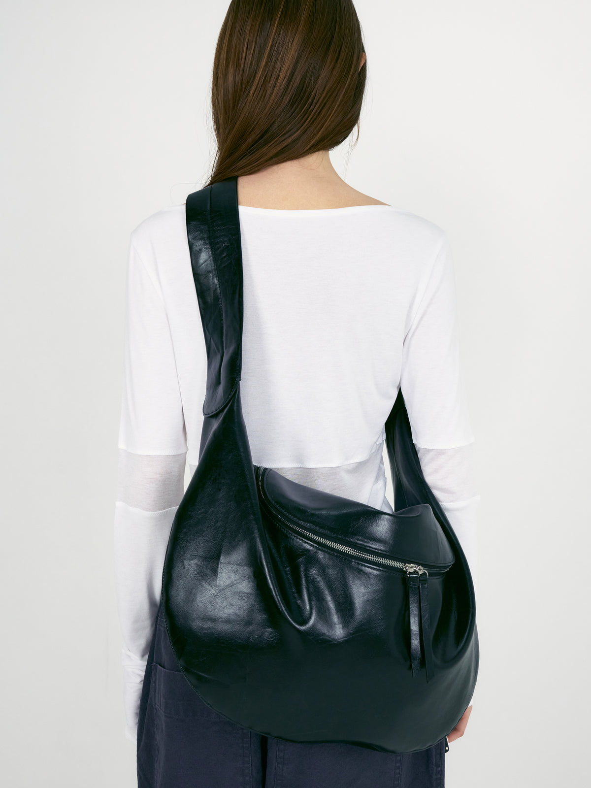 Low Classic Cocoon Bag Black