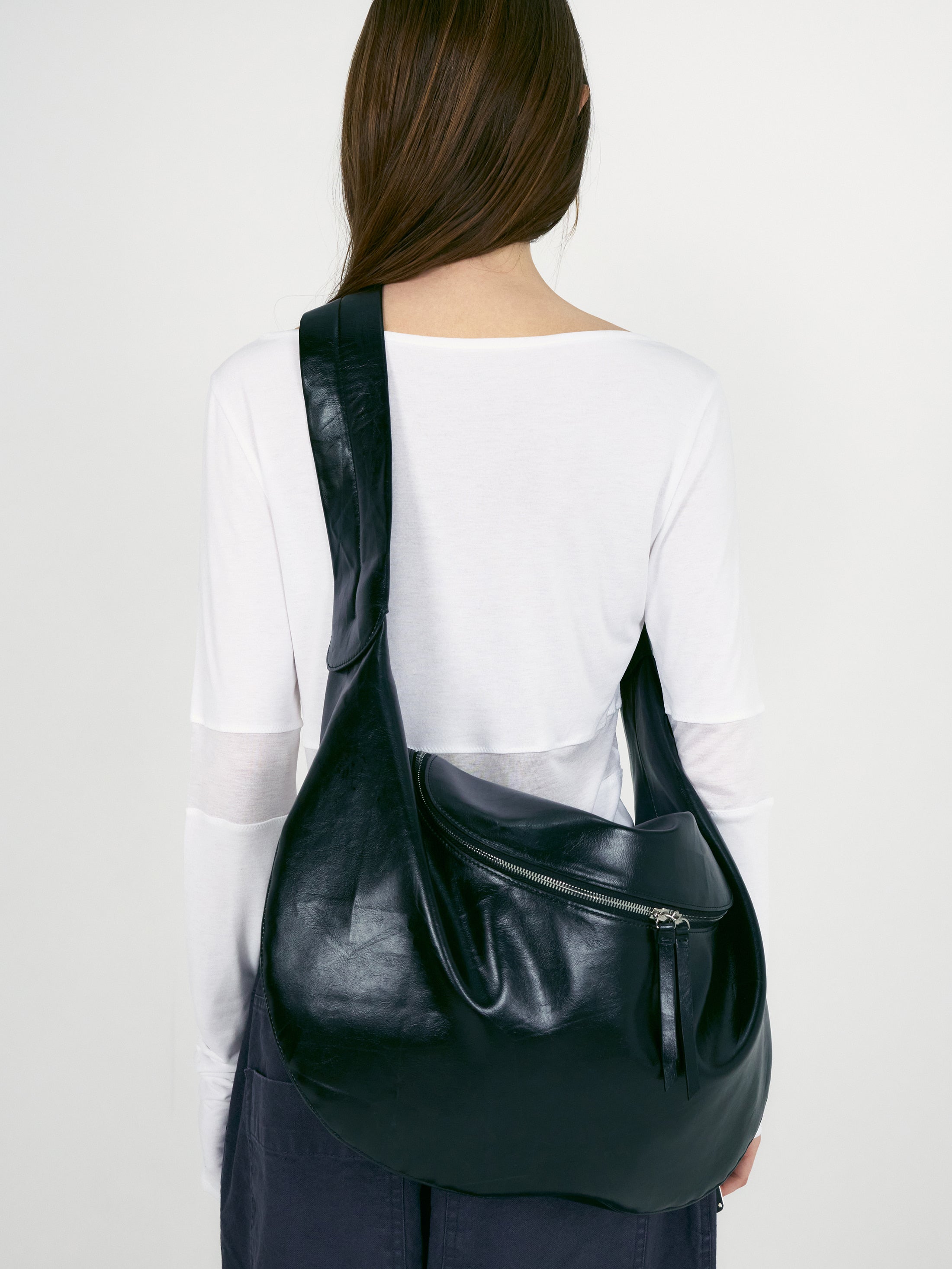 [low_classic] Cocoon Bag
Black