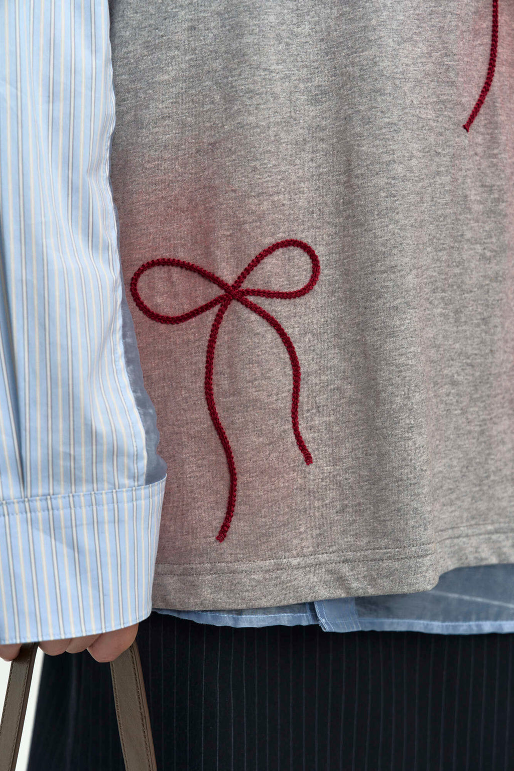 Andersson Bell Ribbon Embroidery Spray T-Shirt