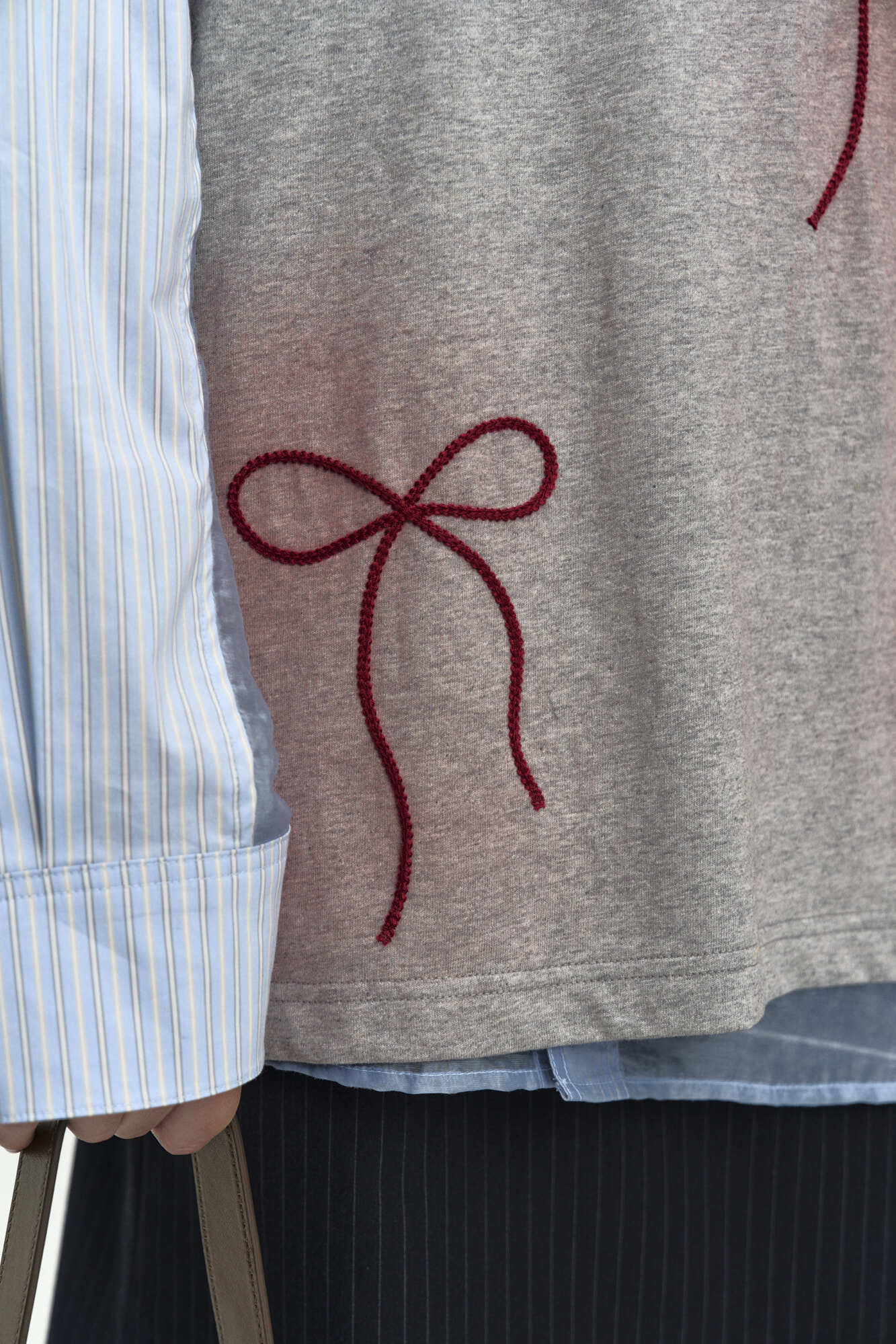 Andersson Bell Ribbon Embroidery Spray T-Shirt