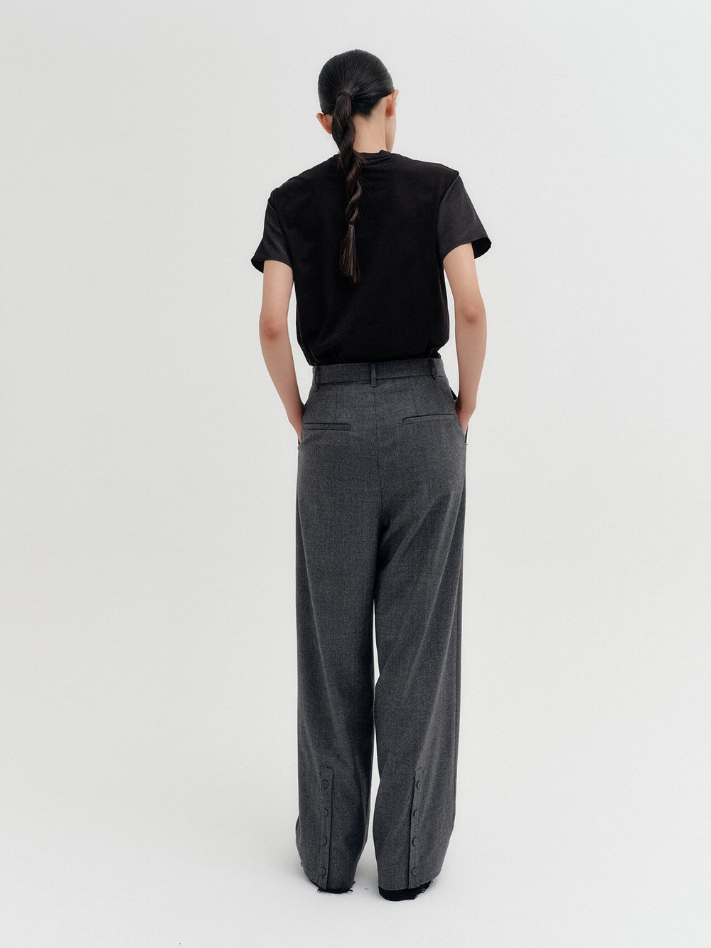 EENK Button-Up Round Neck T-shirt - Black