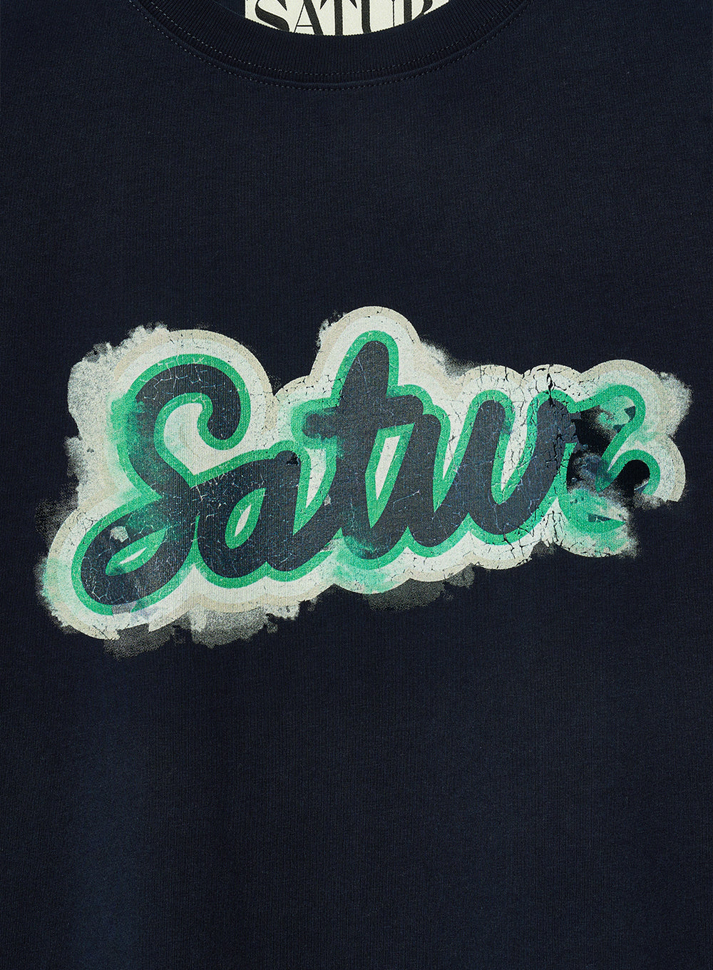 [satur] (W) Smudged logo Artwork T-Shirt - Vintage Navy