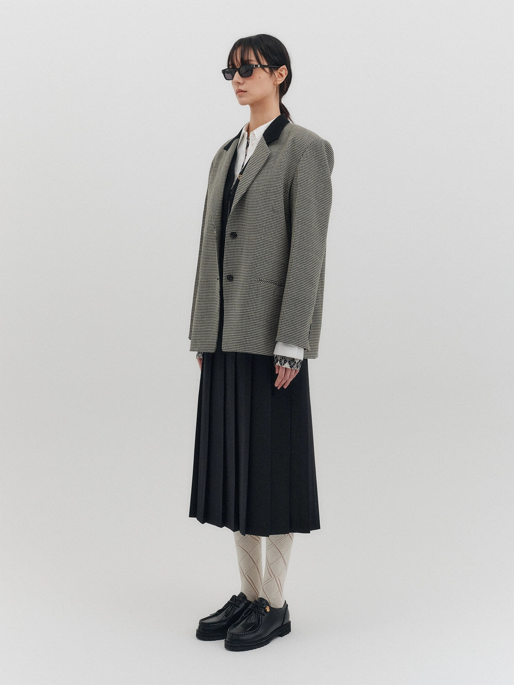 EENK Contrast Single-Breasted Blazer - Black/Ivory