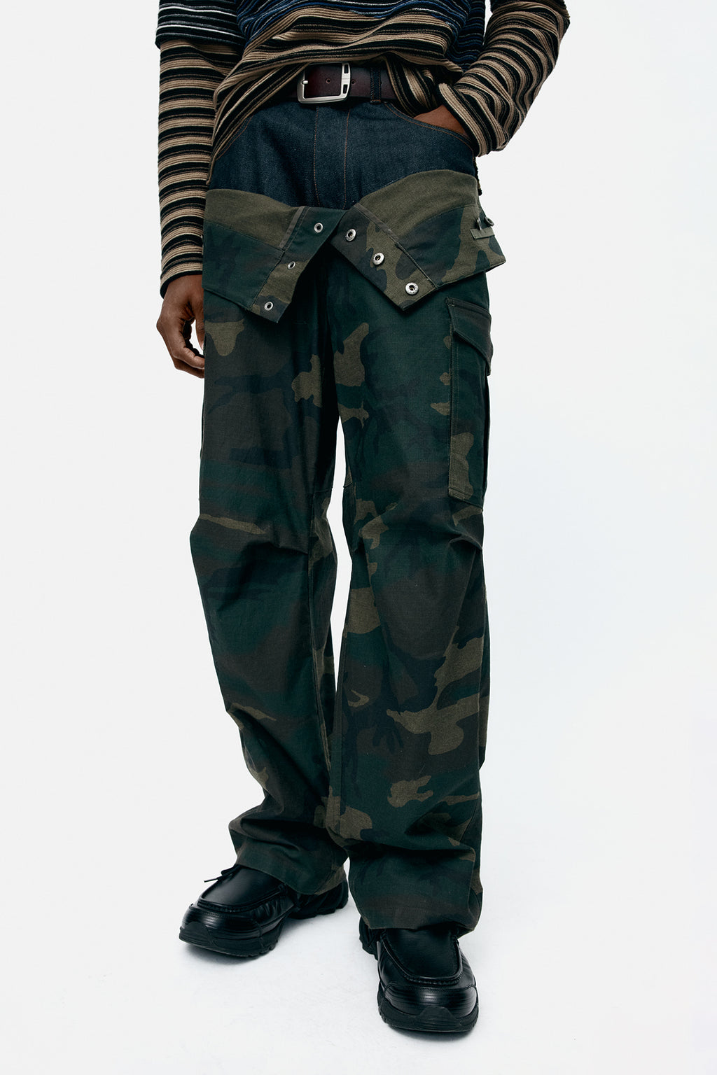 Andersson Bell Unisex Camouflage Double Waist Work Wide-Leg Jeans