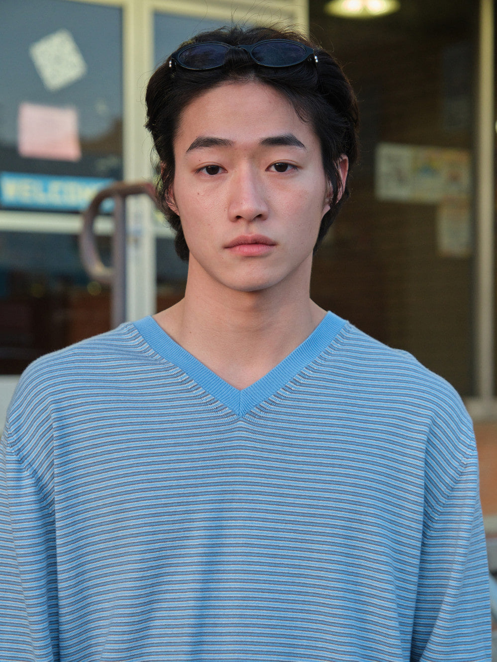 Low Classic Striped V-Neck Sweater Blue