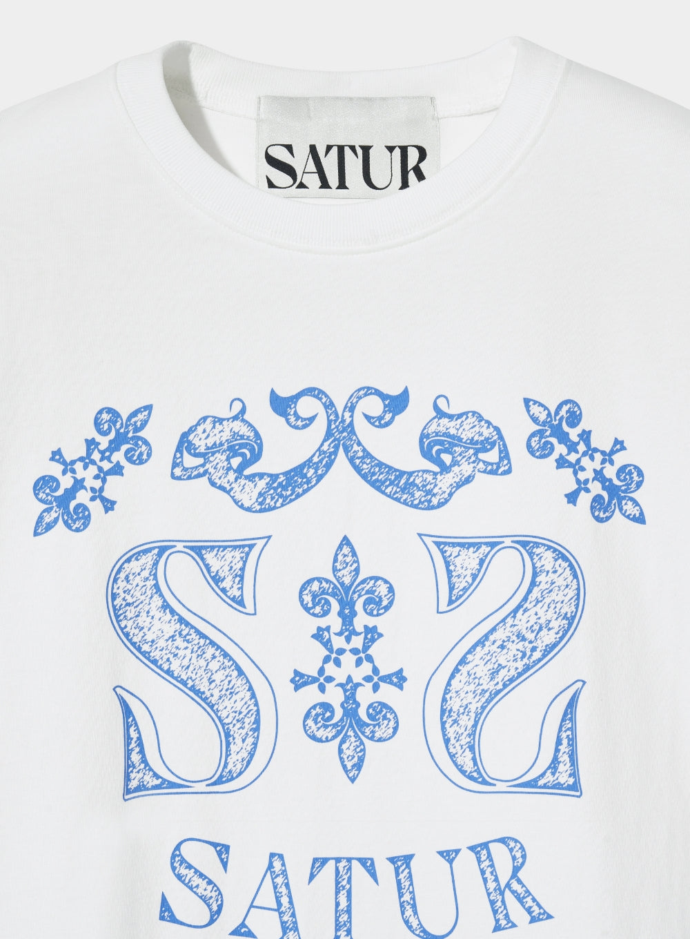 [satur] (W) Classy Nostalgia Vintage Graphic T-Shirt - Clean White