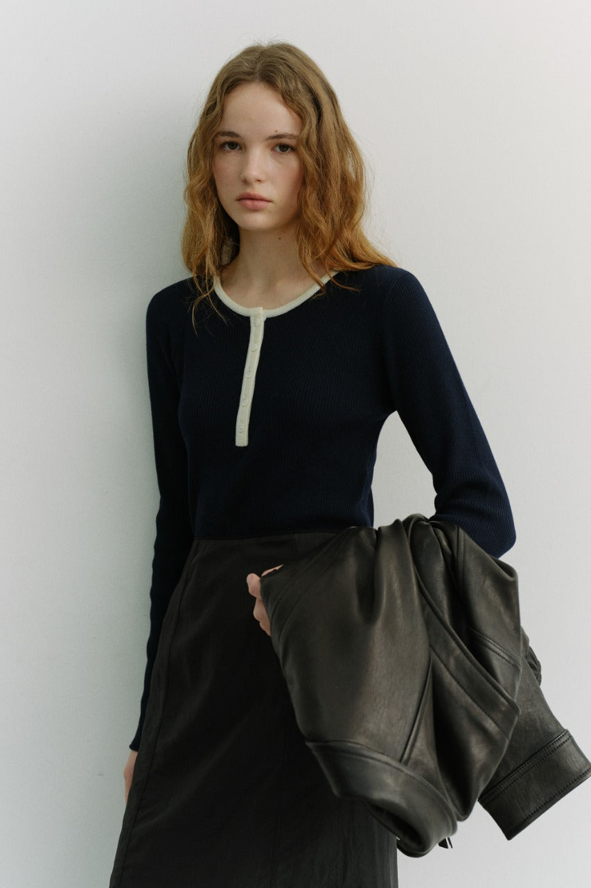 Dunst Buttoned Round-Neck Knit Top Navy