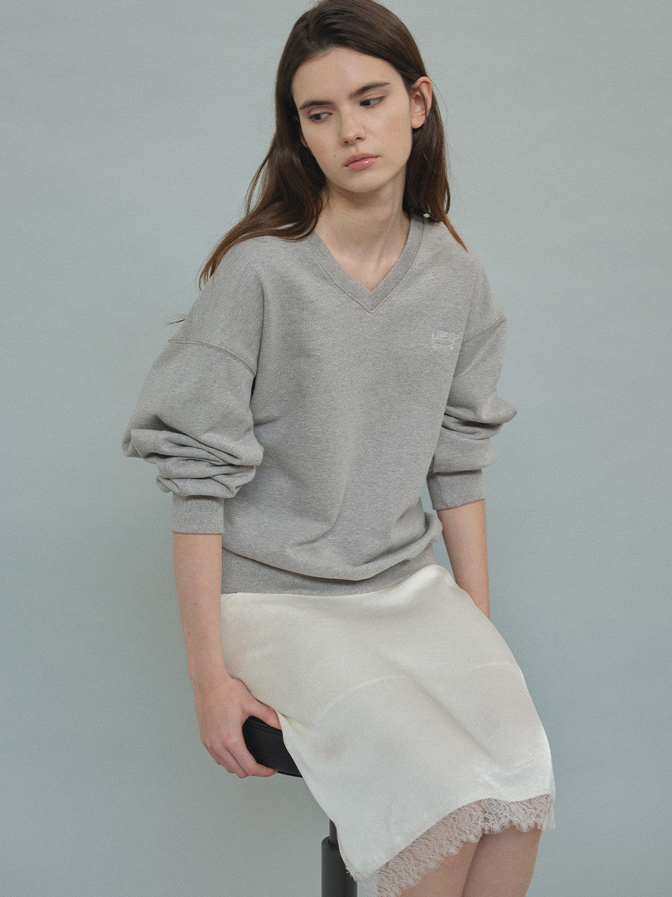 Tillidie Loose Fit V-Neck Sweatshirt Melange gray
