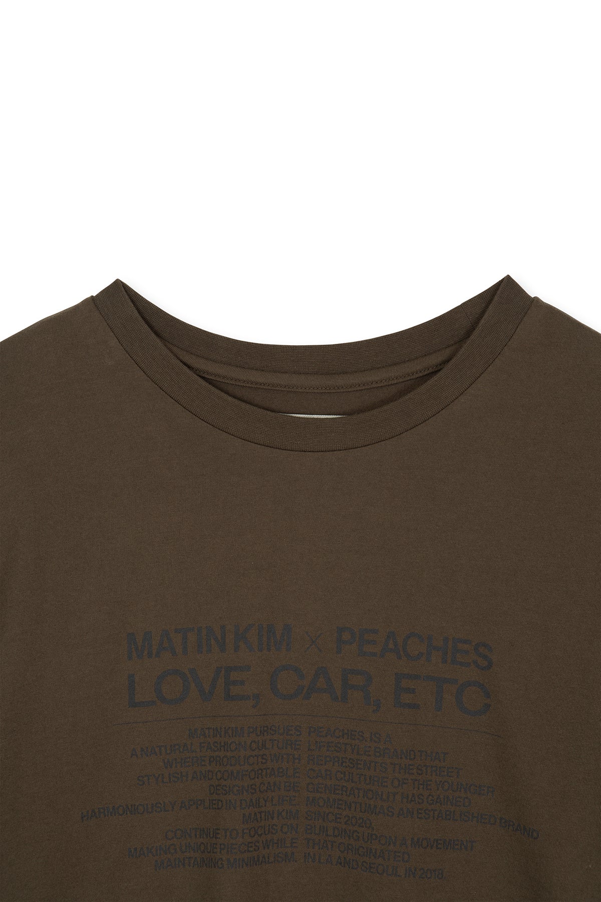 [matinkim] PEACHES LOVE CAR ETC GRAPHIC TOP IN KHAKI