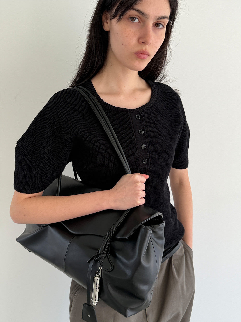 [Low Classic] Haricot Mini Flap Bag_Black