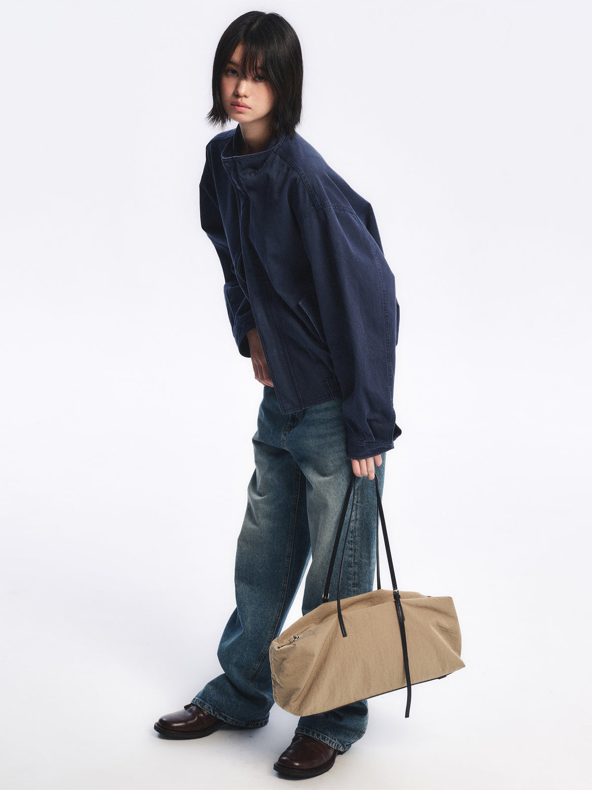 Low Classic Caramel Box Shoulder Bag Beige