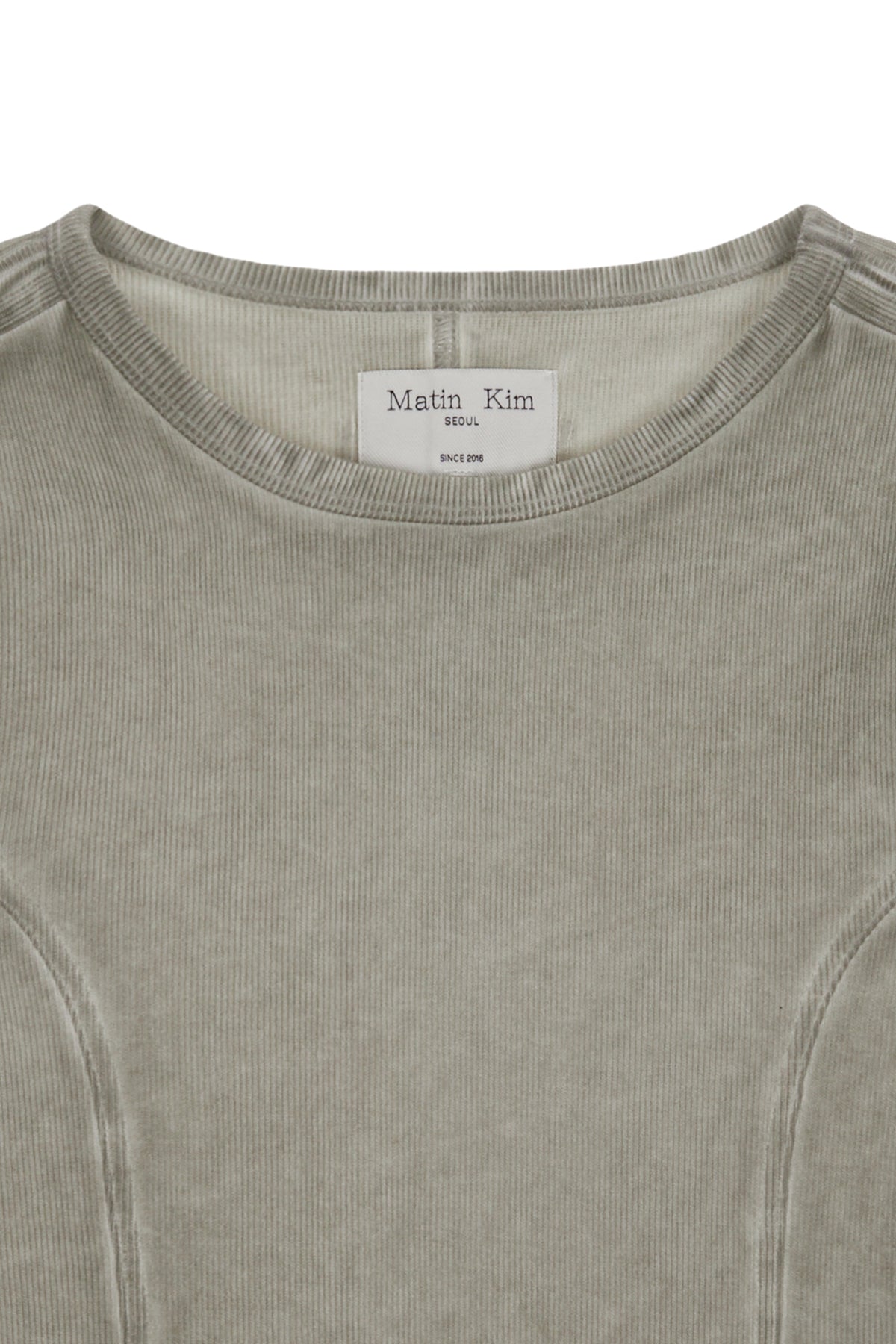 [matinkim] SLEEVE BINDING WASHED TOP IN KHAKI