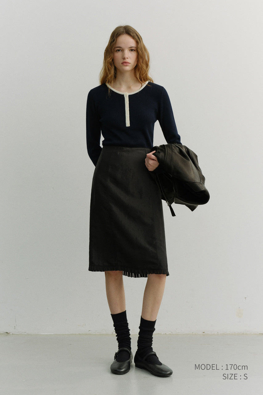 Dunst Buttoned Round-Neck Knit Top Navy