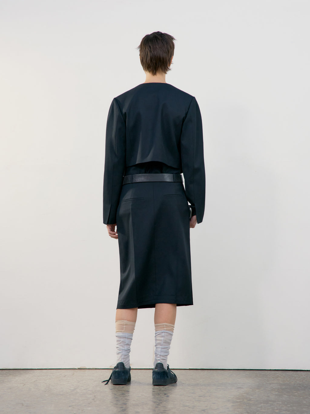 [Low Classic] Collarless Short Jacket_Black