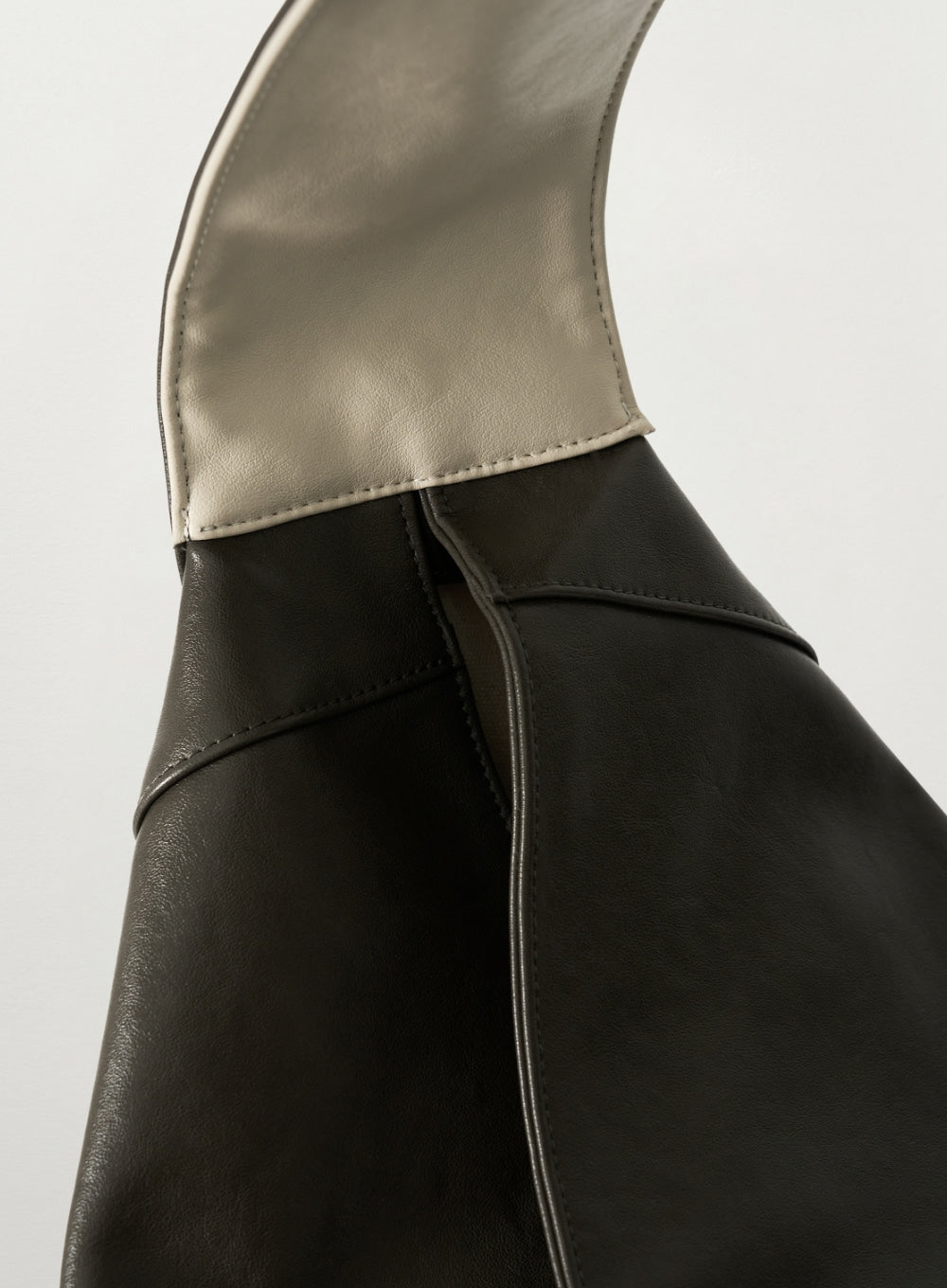 [satur] Classic Boat Bag - Charcoal