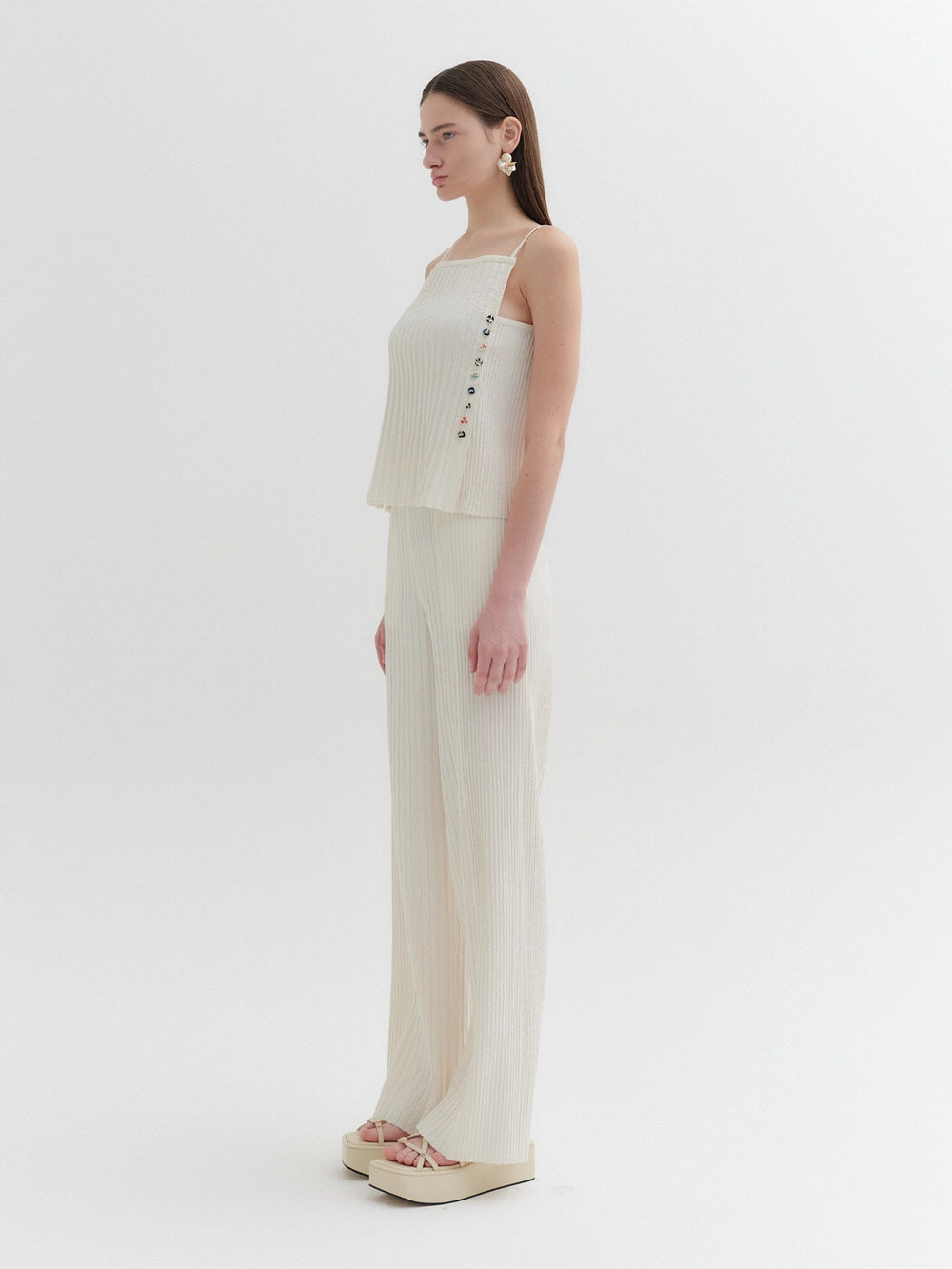 EENK Pleated Straight Pants - Ivory