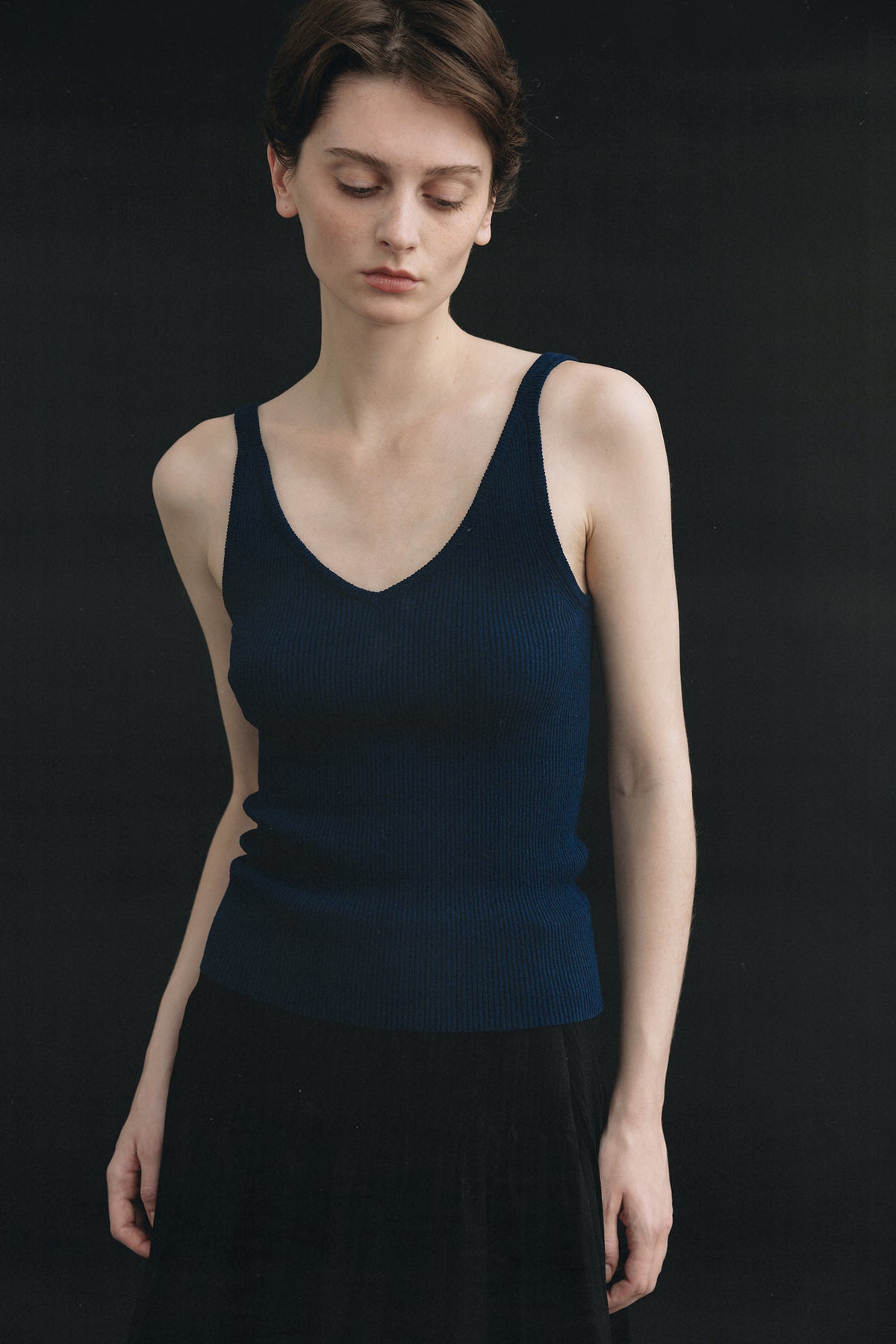 Nothing Written Haze v-neck sleeveless (Navy)