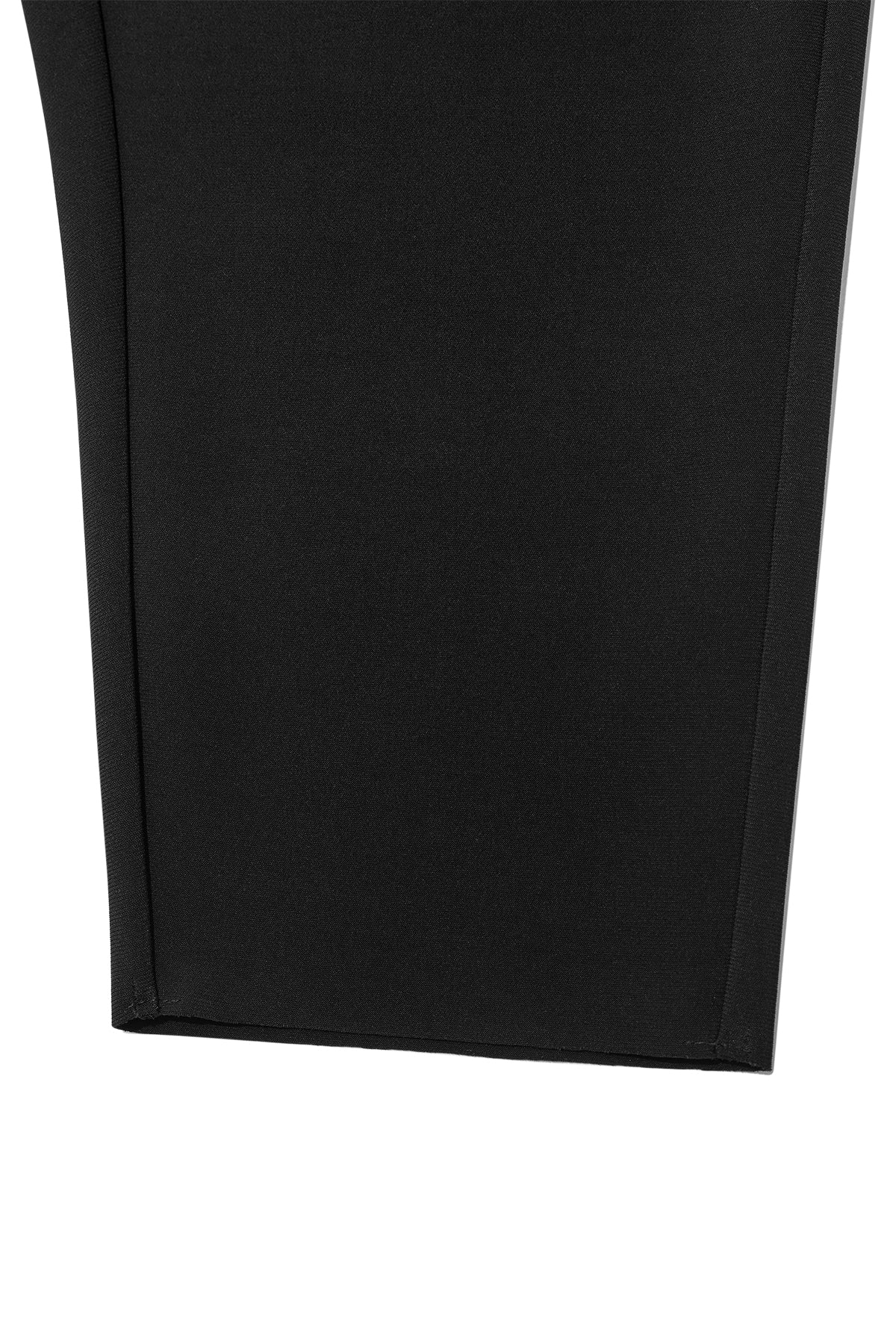 [matinkim] BANDING CAPRI SKIRT PANTS IN BLACK