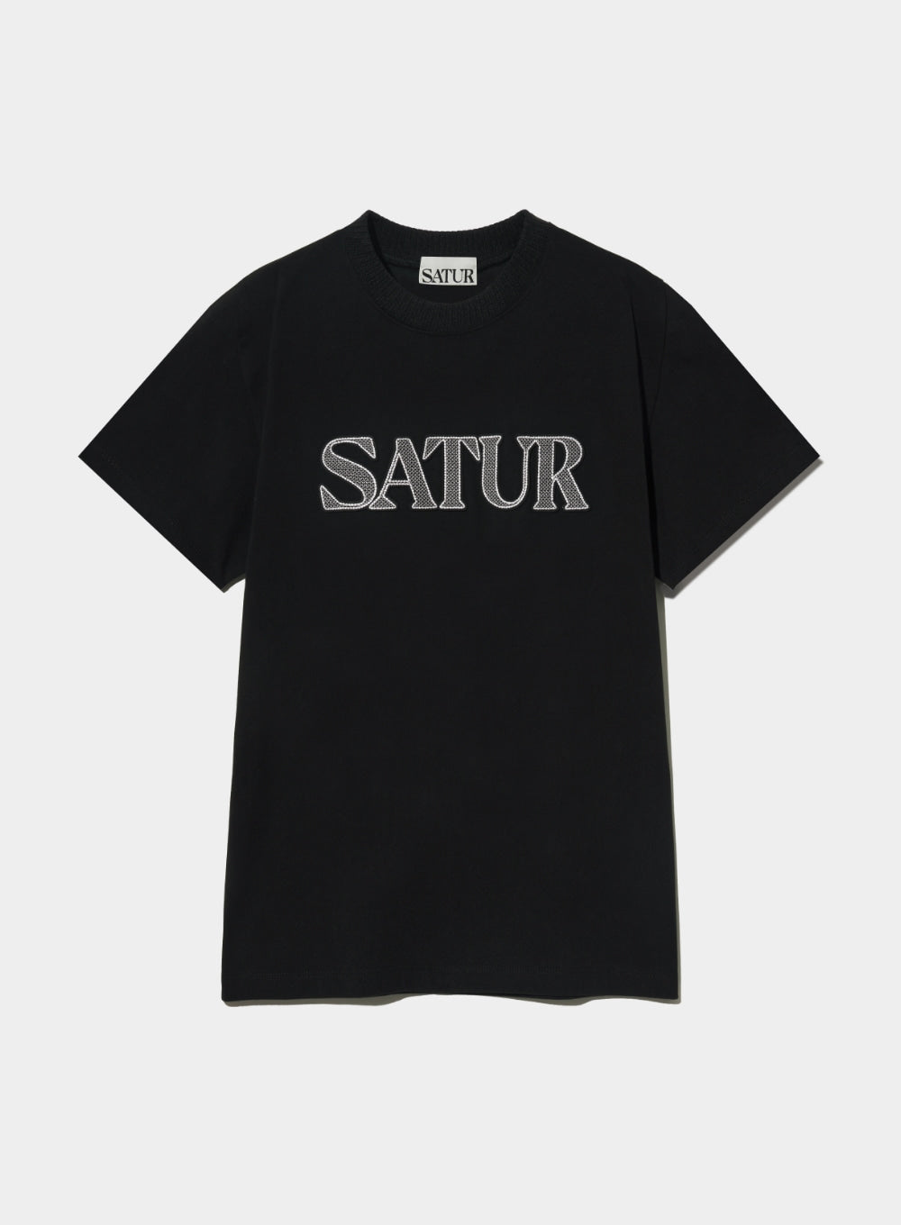 [satur] (W) Logo Cross Stitch T-Shirt - Classic Black