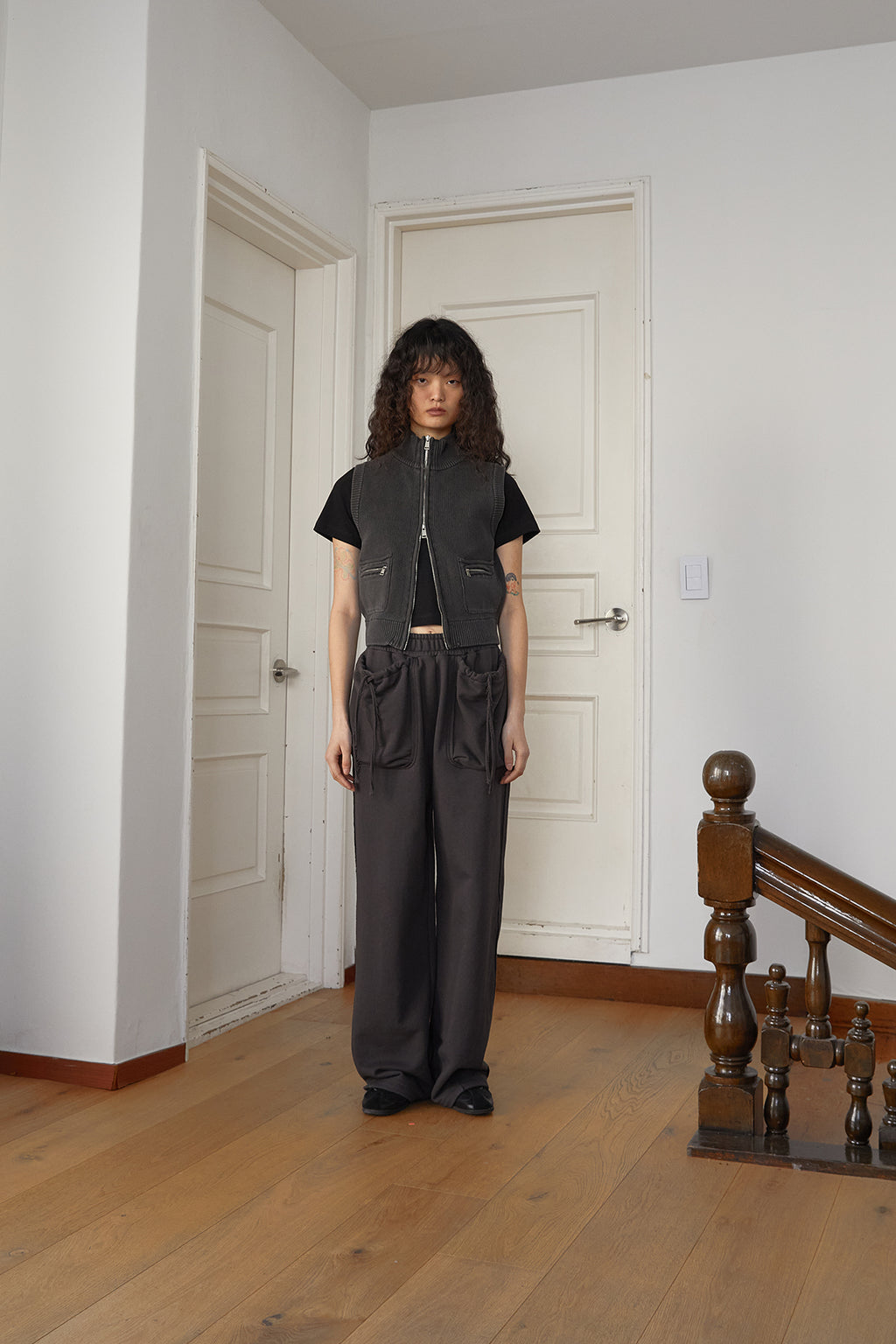 [matinkim] LOGO POINT WASHED KNIT VEST FOR WOMEN IN CHARCOAL