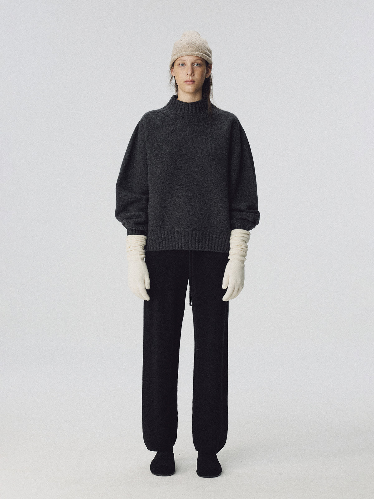 Nothing Written Extreme fine wool pullover (Charcoal)
