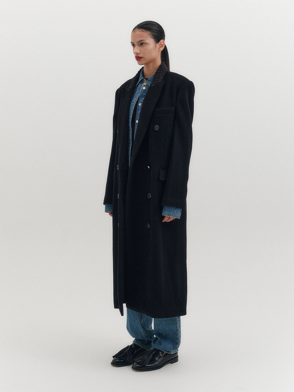EENK Contrast Collar Double-Breasted Coat - Black