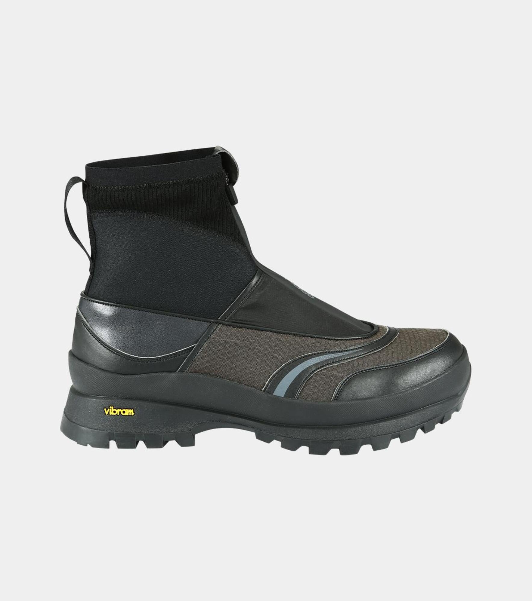 Andersson Bell Unisex Mattio Zip-UP Trainer