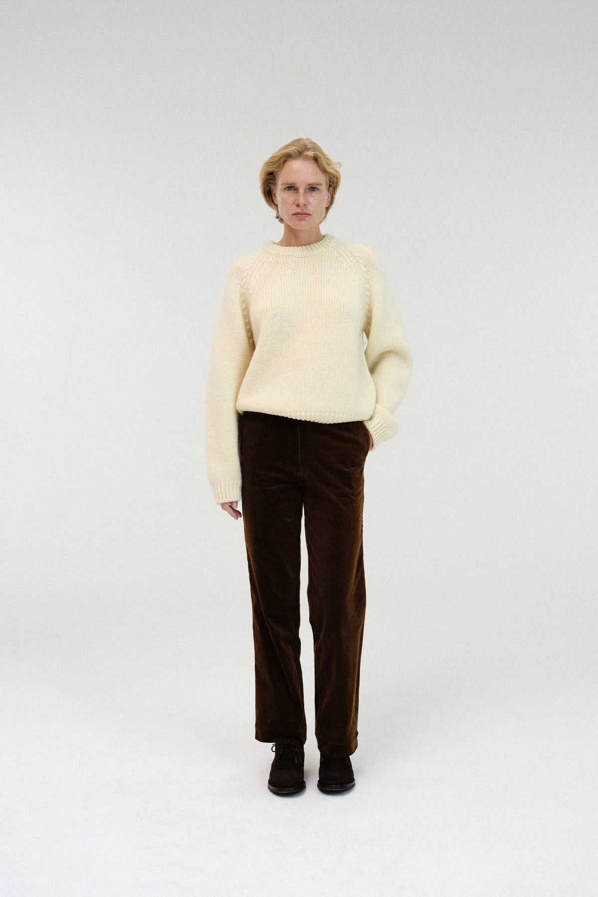 Nothing Written U-neck knitted sweater (Ivory)