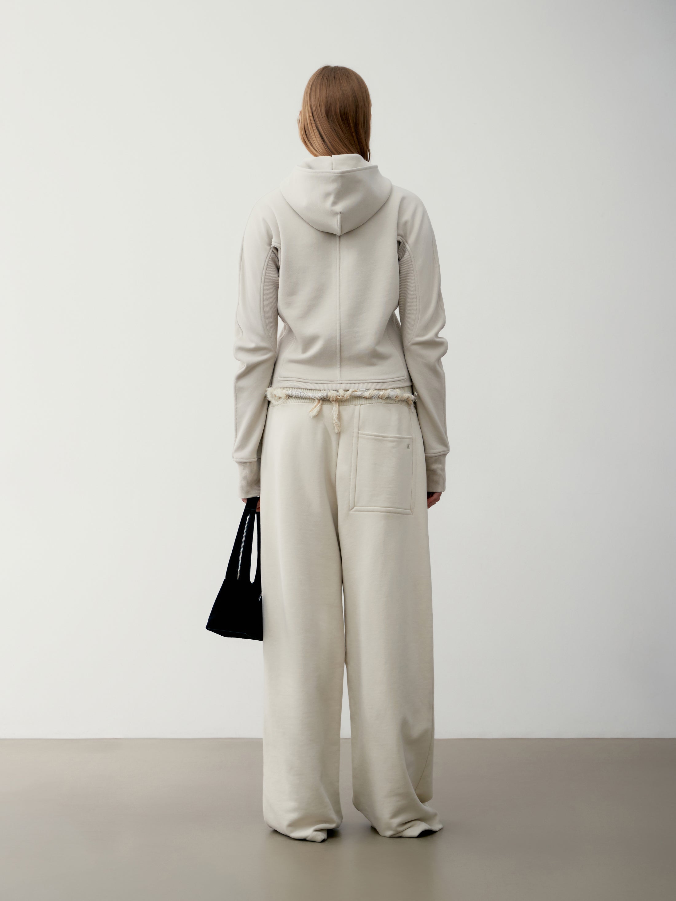 [low_classic] SIDE RIB ZIP-UP HOODIE
BEIGE