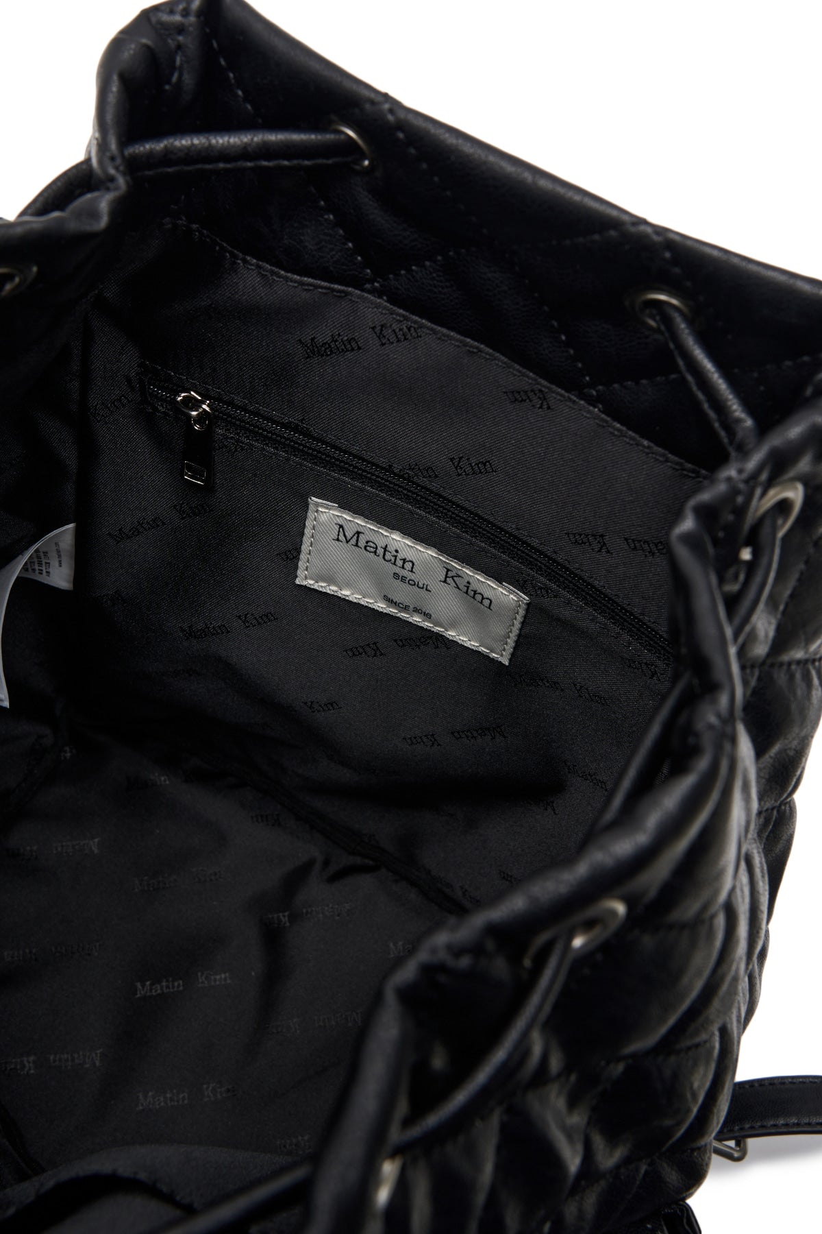 [matinkim] DOUBLE POCKET QUILTING BACKPACK IN BLACK