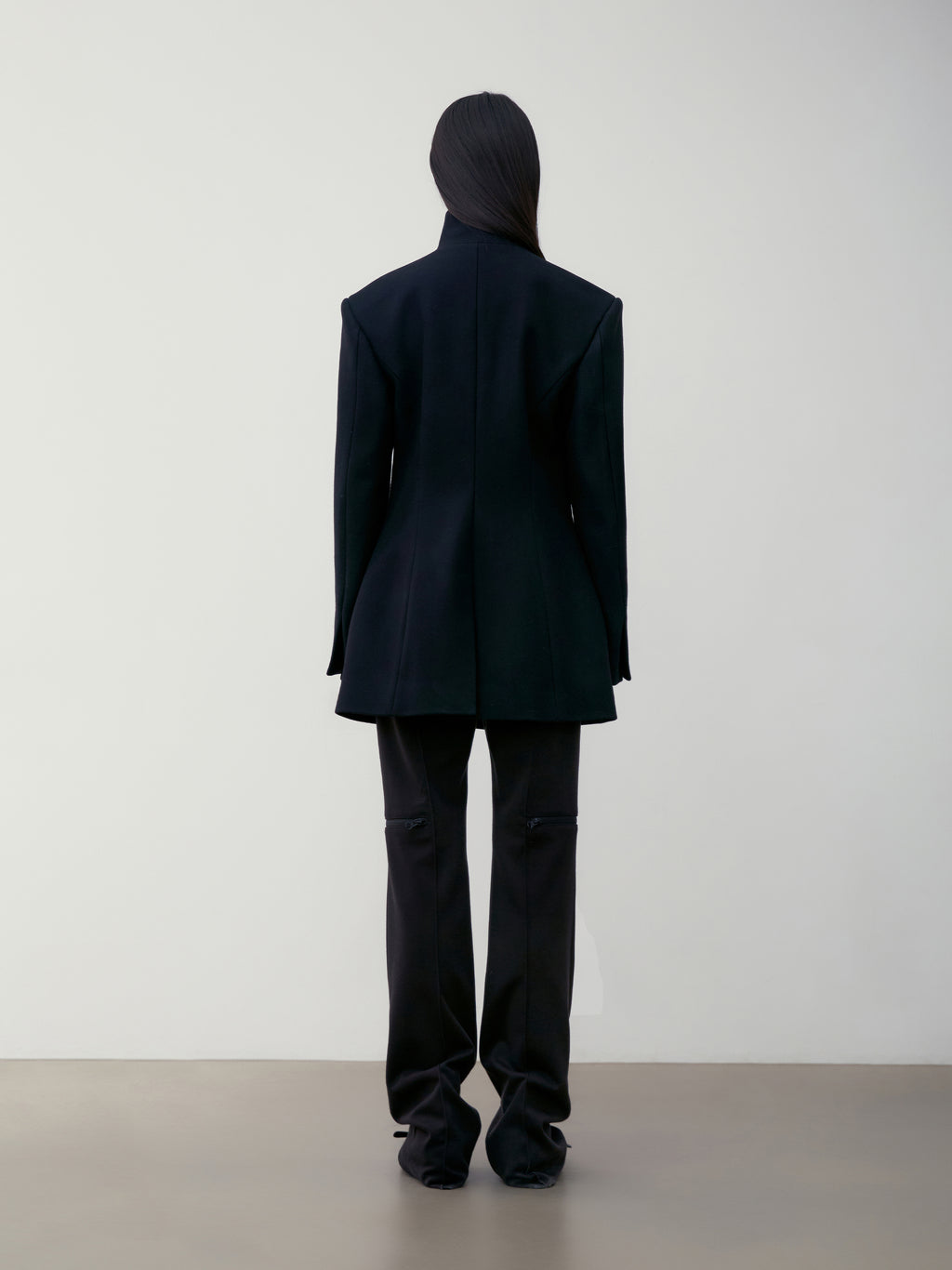 [low_classic] BOOTCUT ZIP-UP PANTS
BLACK