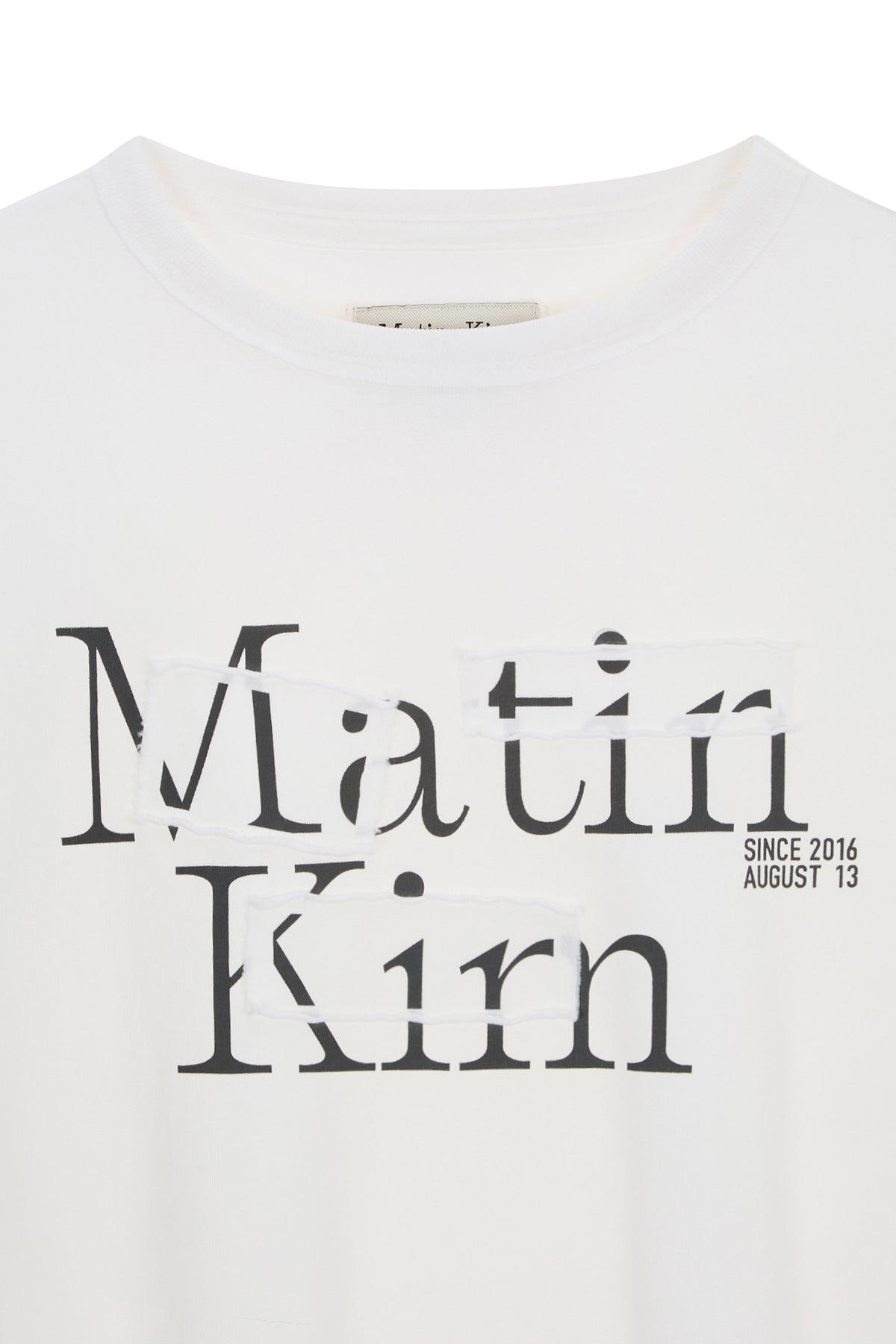 [matinkim] PATCH GRAPHIC LONG SLEEVE TOP IN WHITE