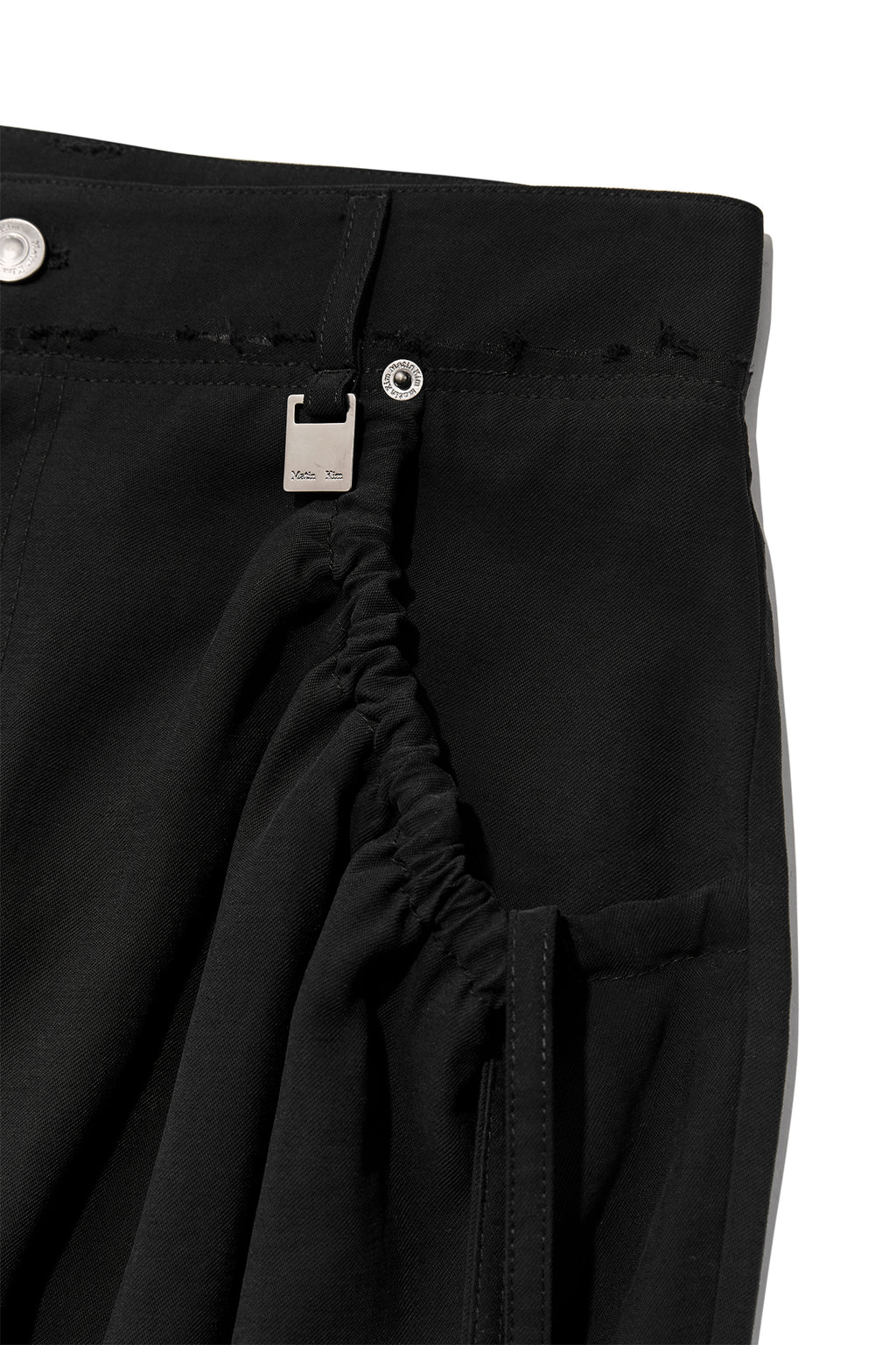 [matinkim] STRING POCKET WIDE CARGO PANTS IN BLACK