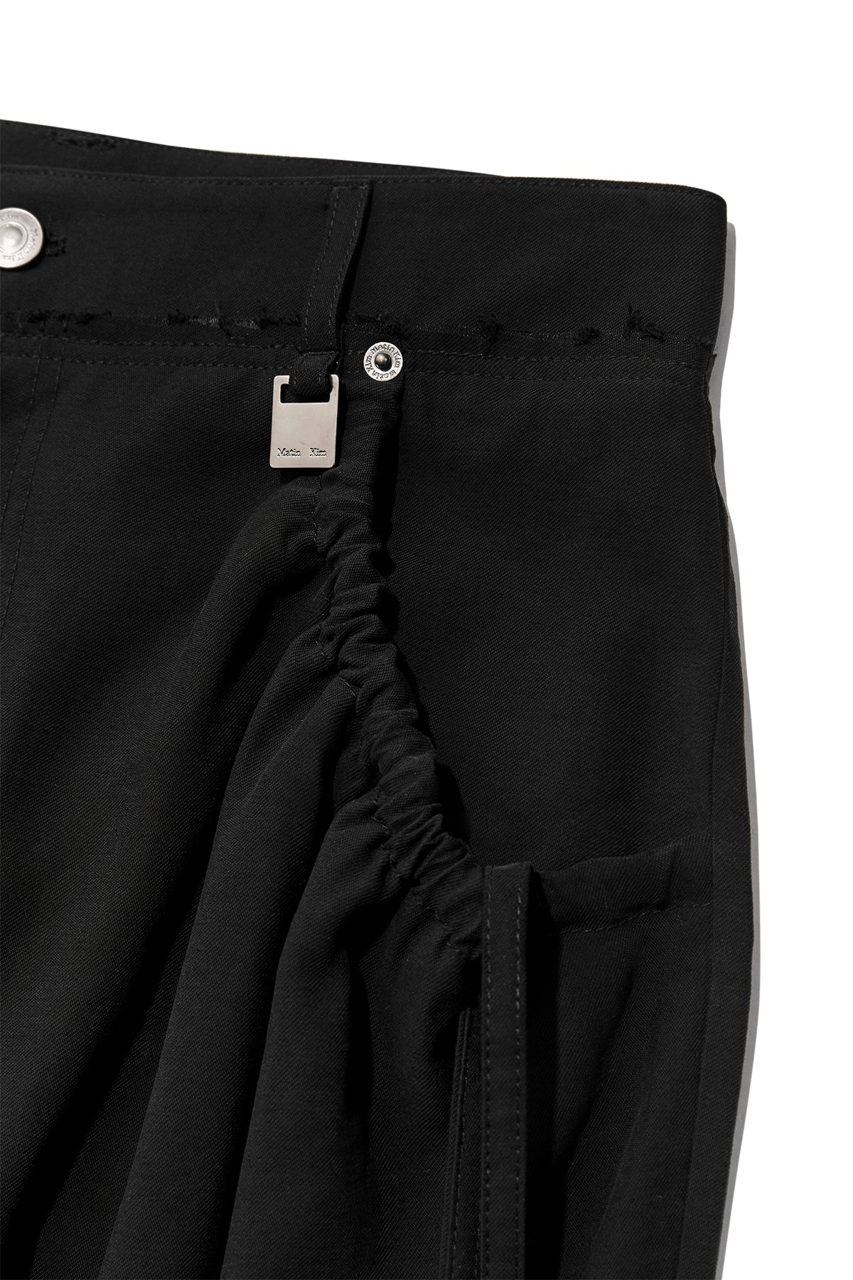 [matinkim] STRING POCKET WIDE CARGO PANTS IN BLACK