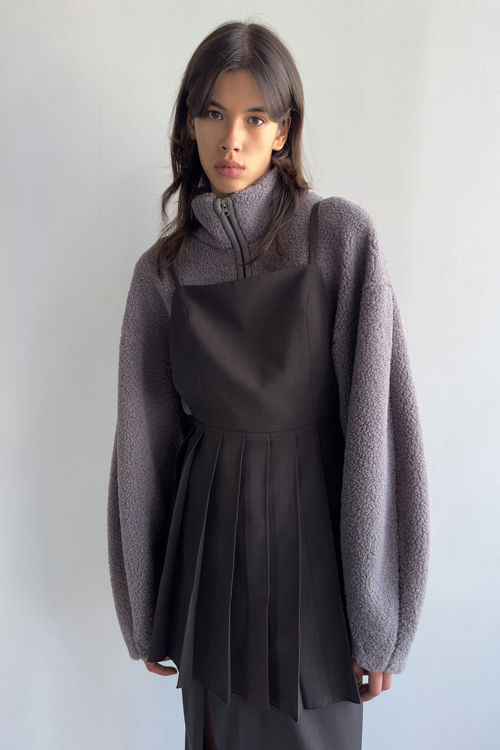 [low_classic] PLEATED MINI DRESS - CHARCOAL