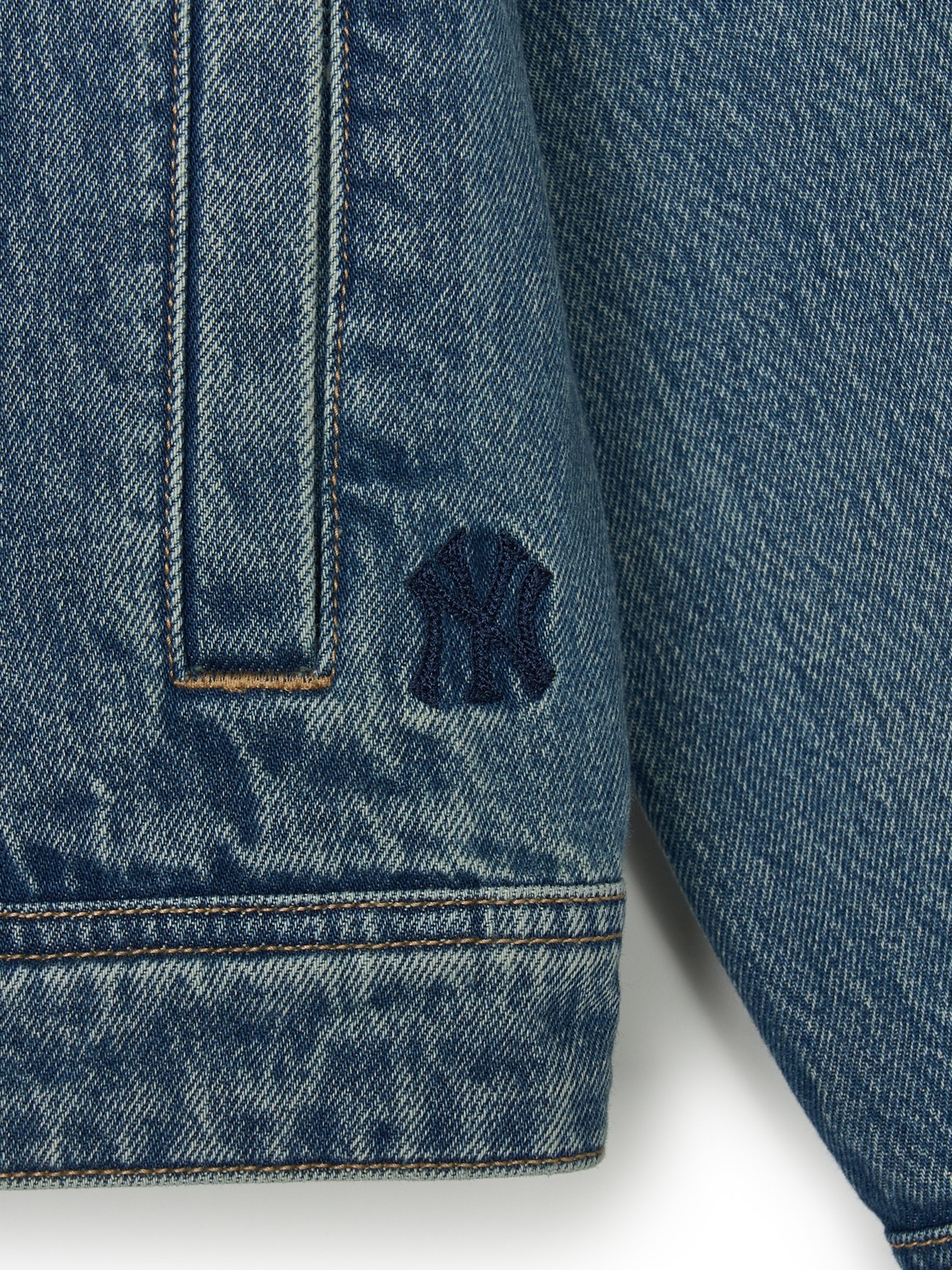 [mlb korea] Mlb Hannam Vintage Lettering Denim Trucker Jacket