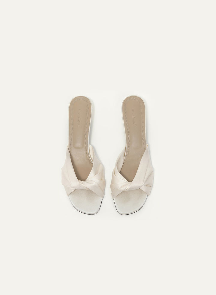 Kindersalmon Luva Satin Sandal Crema