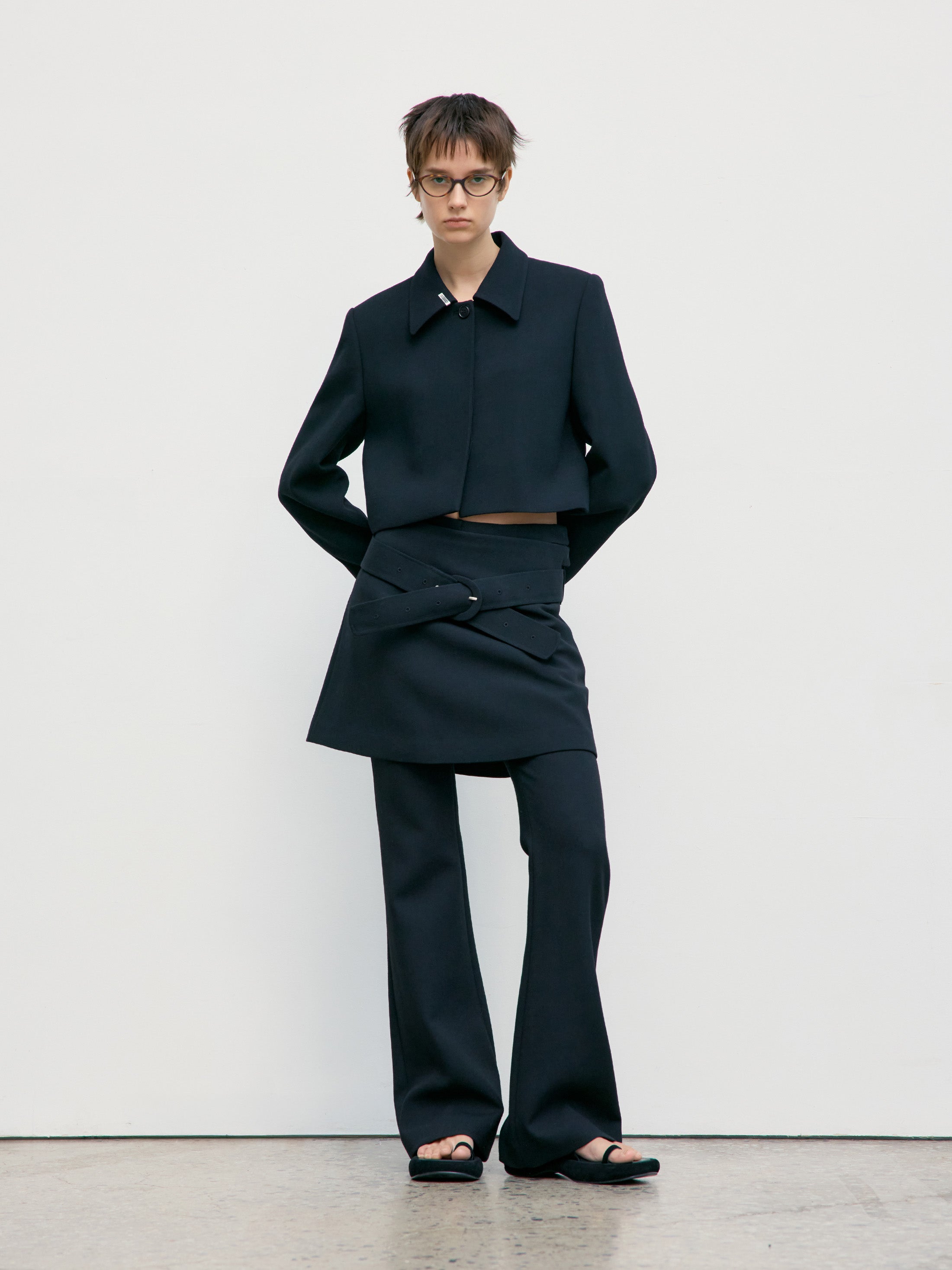 [Low Classic] Belted Mini Skirt_Black