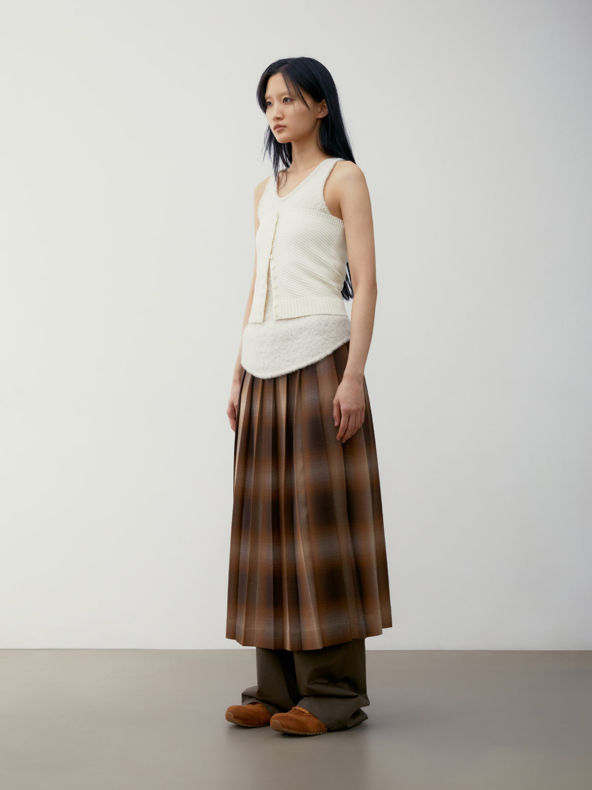 Low Classic Diagonal Button UP Bustier Ivory