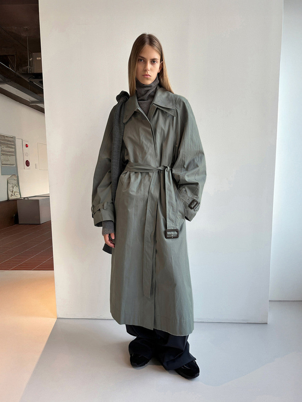 Low Classic New Armhole Stitch Trench Coat Blue Green