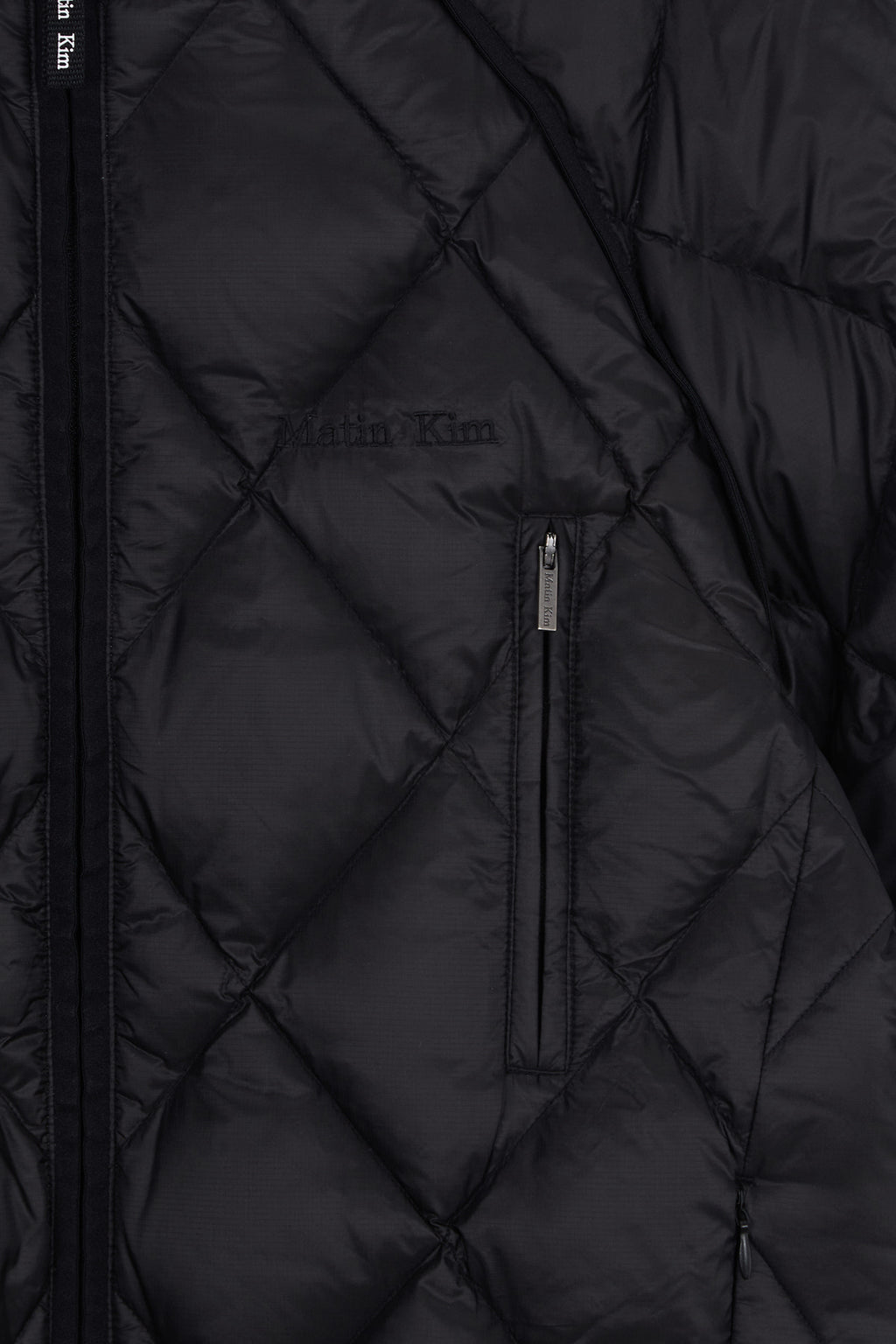 [matinkim] QUILTING HOODY LIGHTWEIGHT JUMPER (DOWN BLENDED) IN BLACK