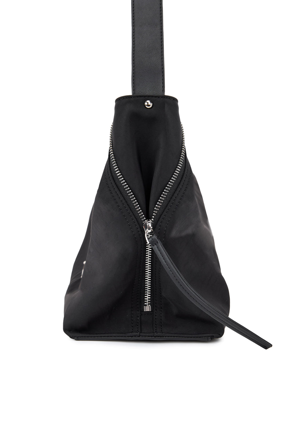 [matinkim] SIDE ZIPPER FABRIC SHOULDER BAG IN BLACK