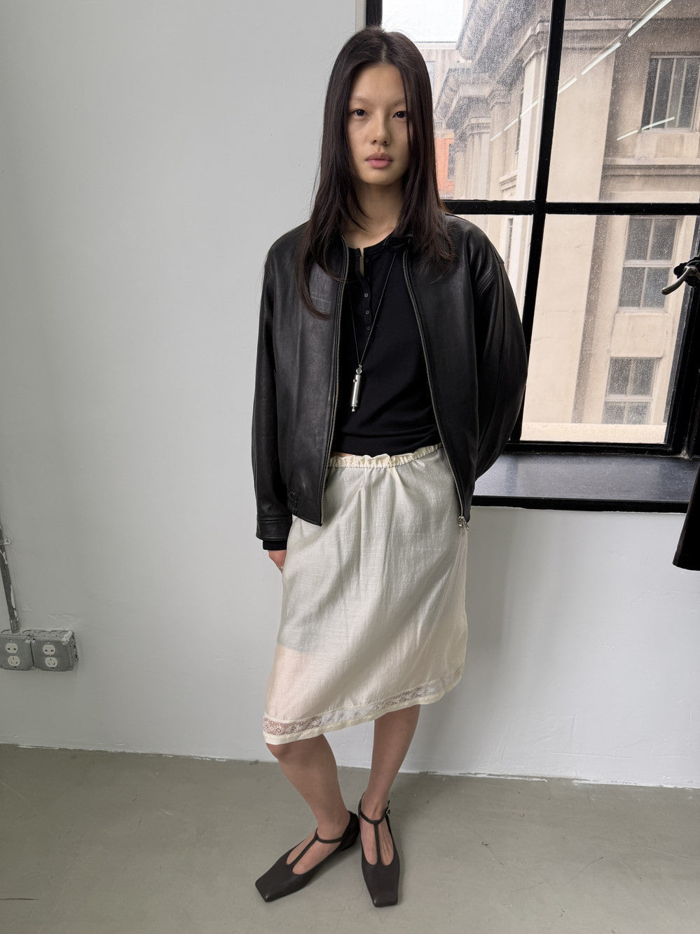 Low Classic See-Through Lace Skirt Cream