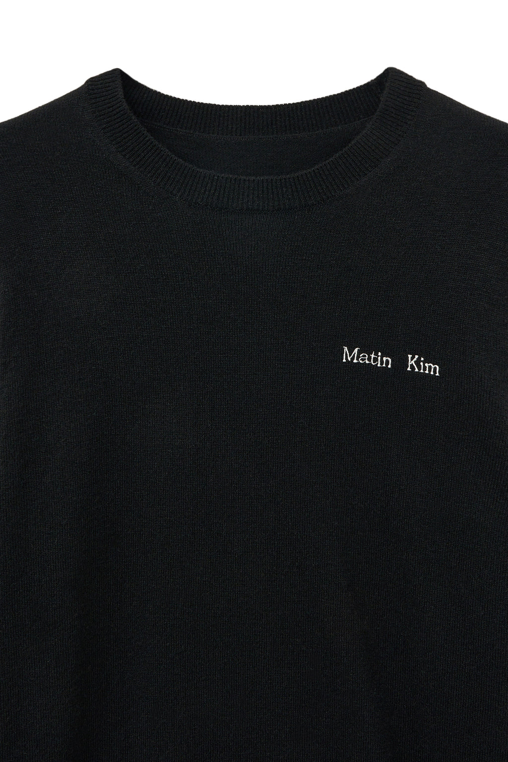 [matinkim] CASHMERE BLENDED ROUND KNIT PULLOVER IN BLACK