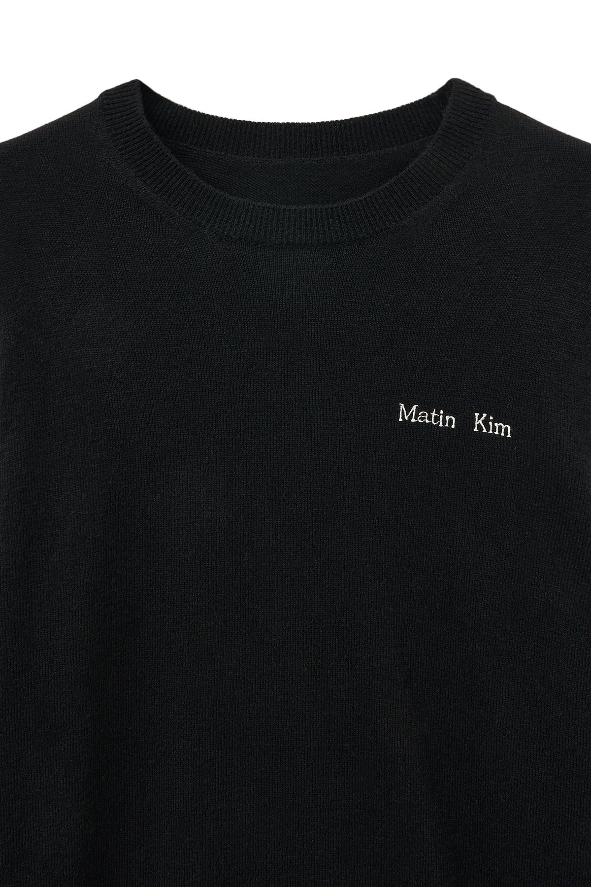 [matinkim] CASHMERE BLENDED ROUND KNIT PULLOVER IN BLACK